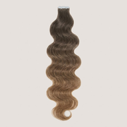Tape in Extension - Kim K Wavy 22” Bronde (200g)