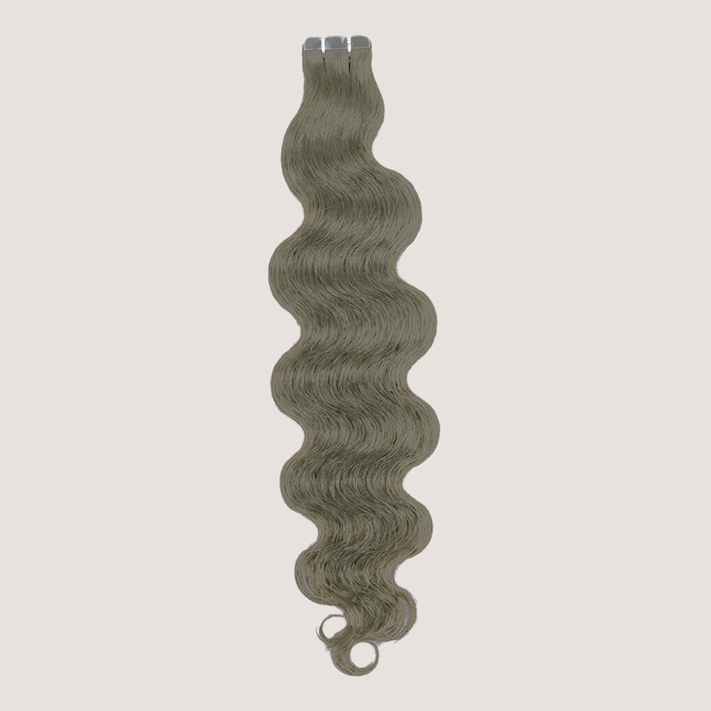 Tape in Extension - Natural Wavy 22” Platinum Blonde (150g)