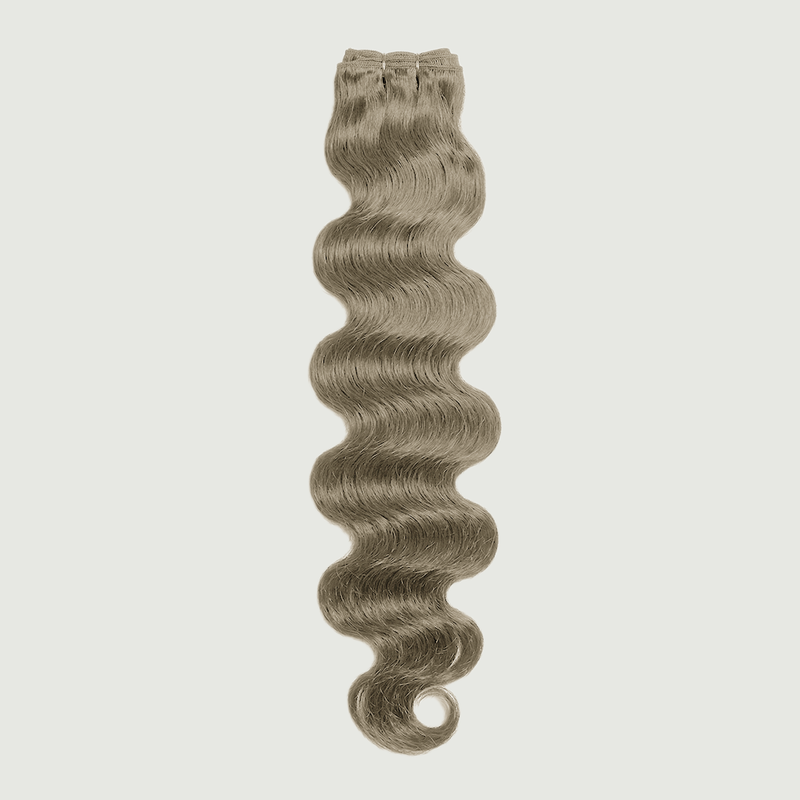 Weft - Kim K Wavy 32” Platinum Blonde (200g)